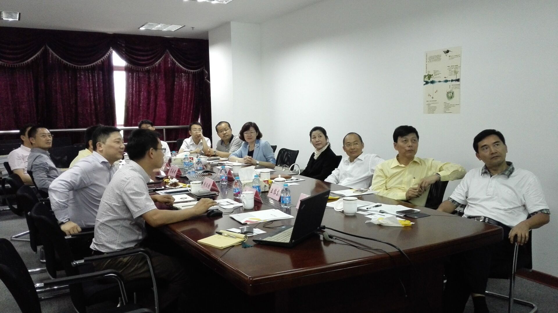 貴陽市委常委、副市長劉春成一行蒞臨中安科股份參觀訪問